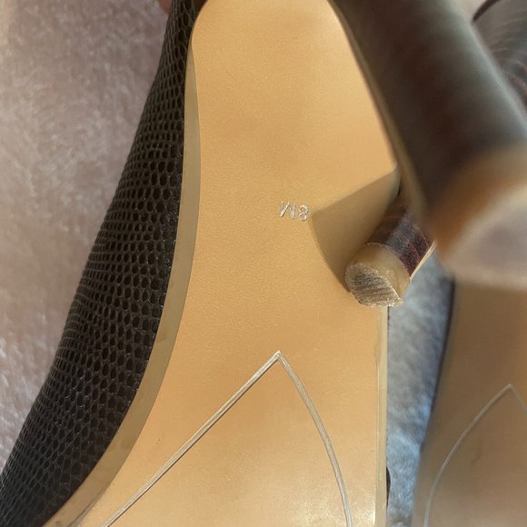 Halogen Ankle Style Brown Suede Booties Size 8M Women's Zip IN Back Thin Heel - Picture 8 of 12